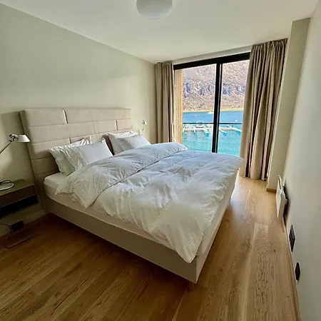 New Sea House In * Steigen
