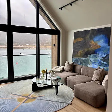 New Sea House In * Steigen