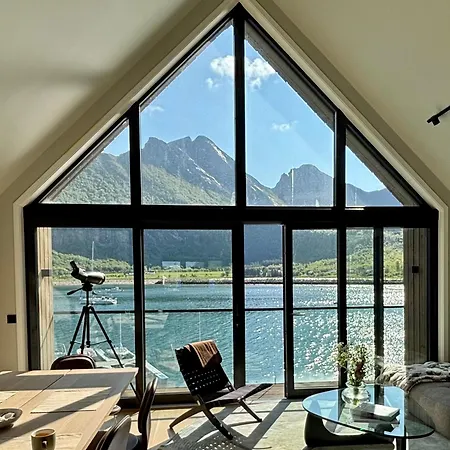 New Sea House In * Steigen